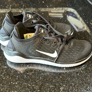 ☀️Nike Free RN 2018☀️